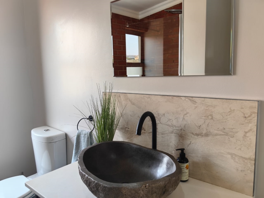 5 Bedroom Property for Sale in La Camargue Private Country Estate North West